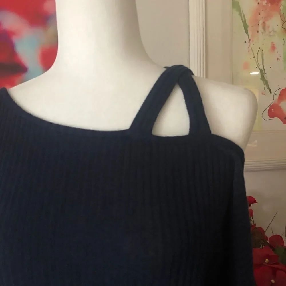 Cold Shoulder Dark Navy Sweater M - Picture 6 of 8